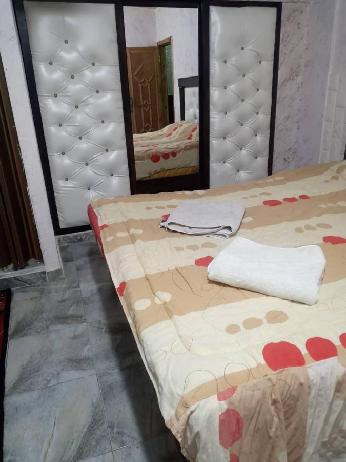 Guest House Hazem Al Azraq ash Shamālī Bagian luar foto