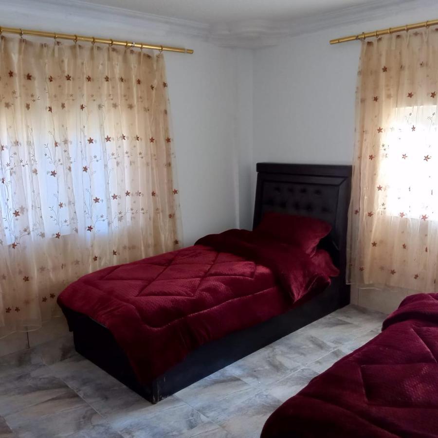 Guest House Hazem Al Azraq ash Shamālī Bagian luar foto
