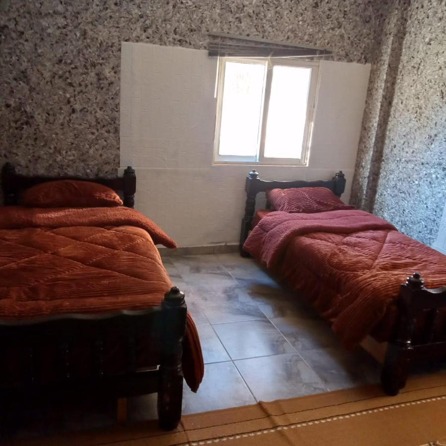 Guest House Hazem Al Azraq ash Shamālī Bagian luar foto